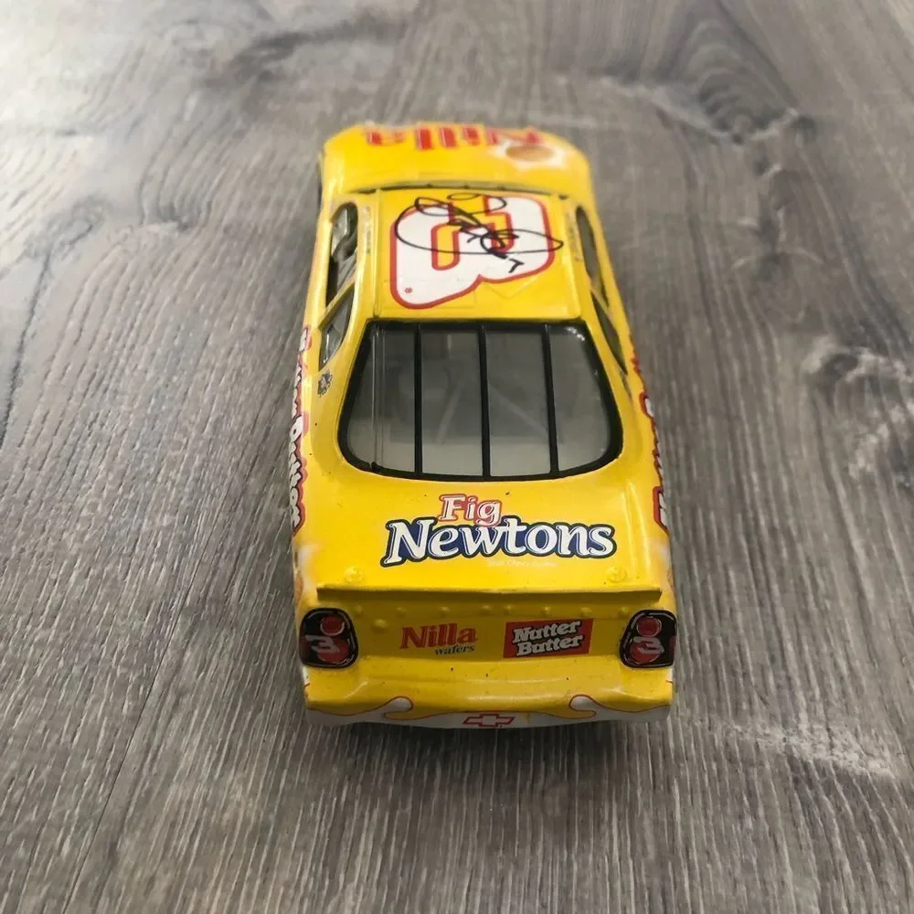 Action dale earnhardt